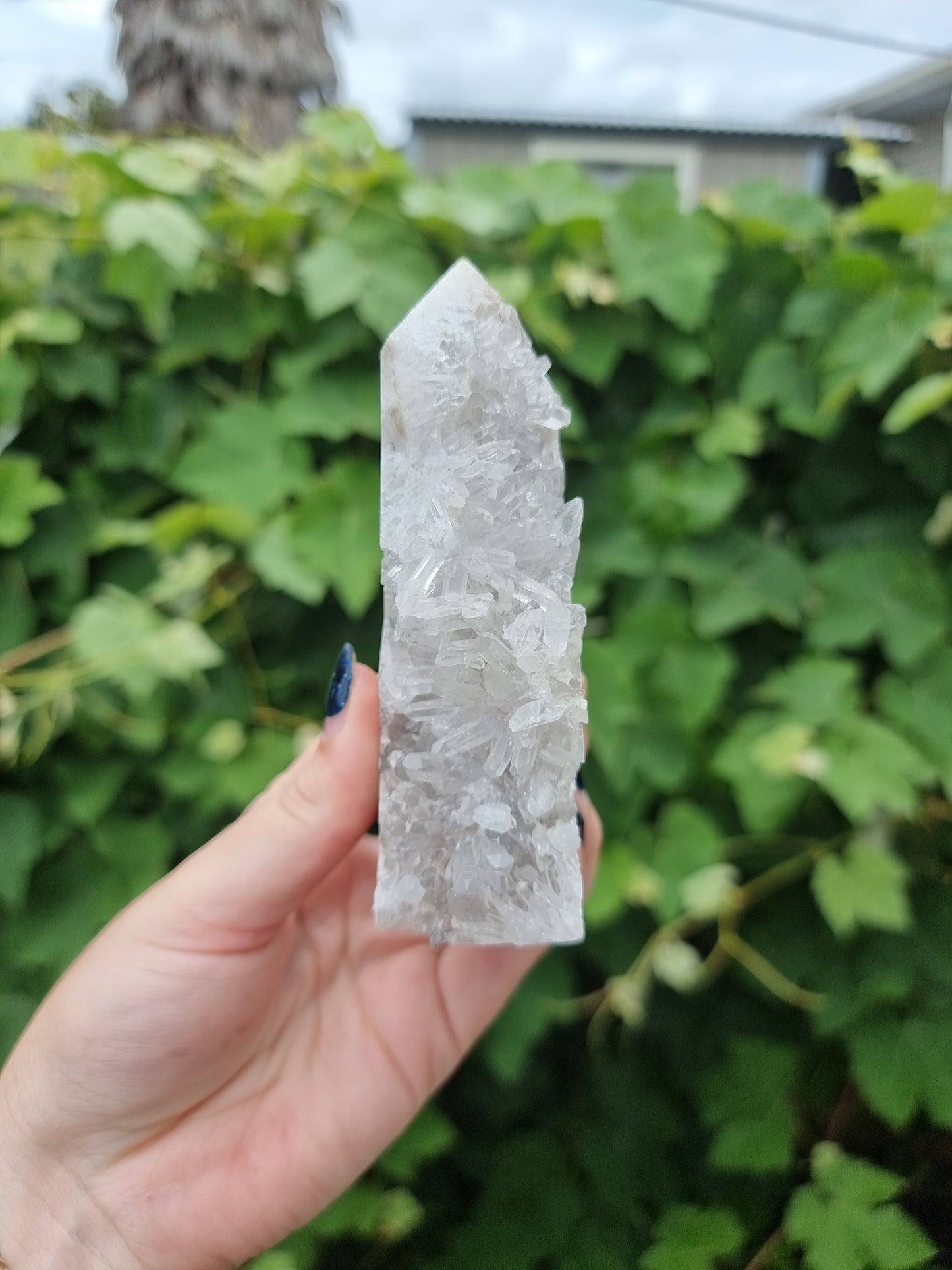 Quartz Cluster Point 3