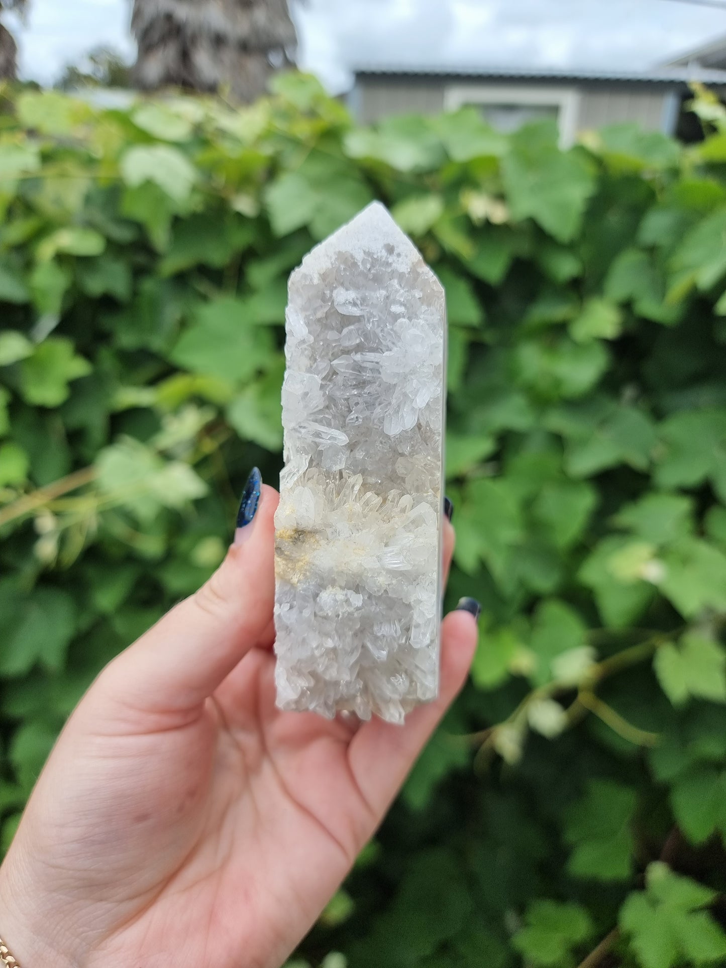 Quartz Cluster Point 2