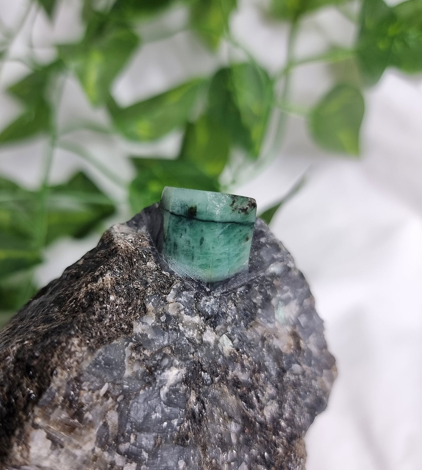 Emerald in Matrix