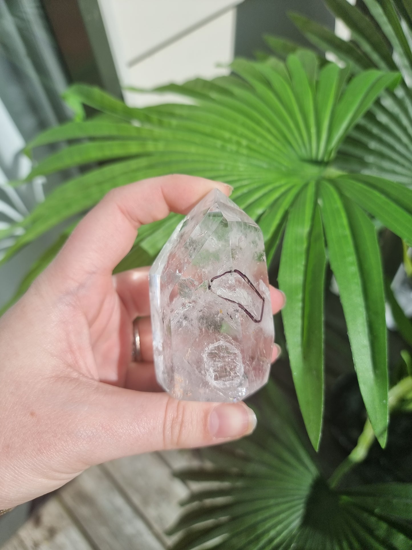 Moving Enhydro Quartz Point