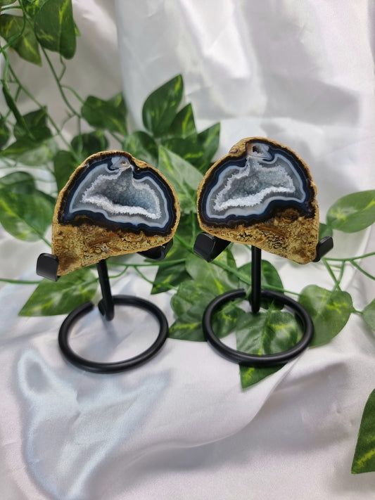Agate Pair On Stand