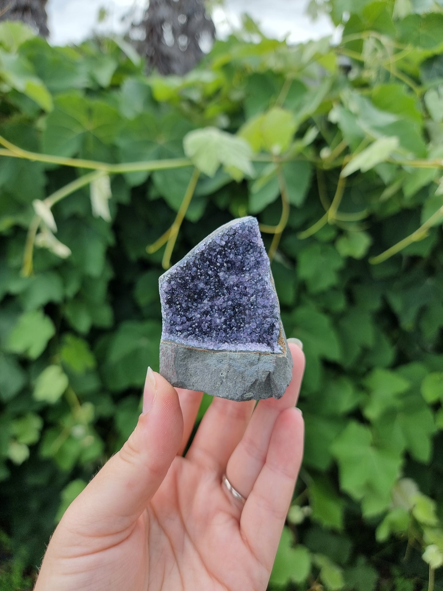 Small Amethyst Cutbase