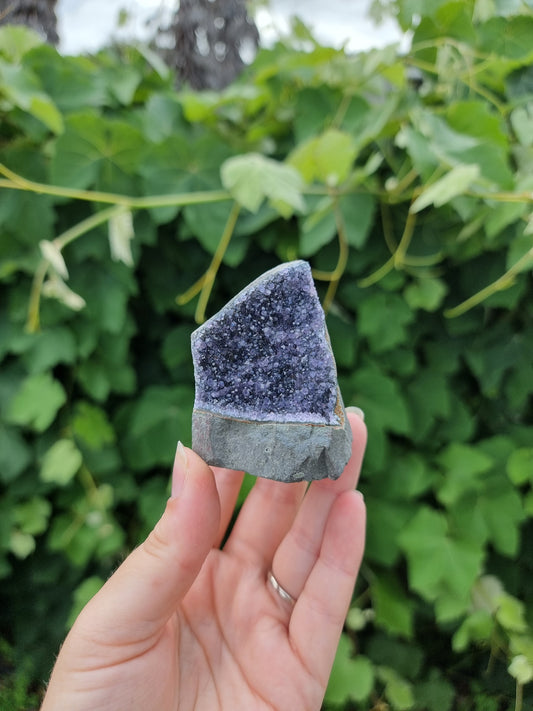 Small Amethyst Cutbase