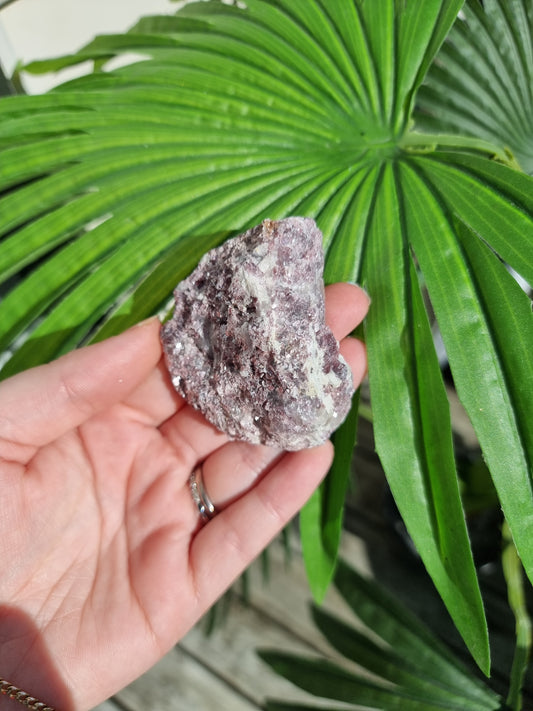 Lepidolite Raw